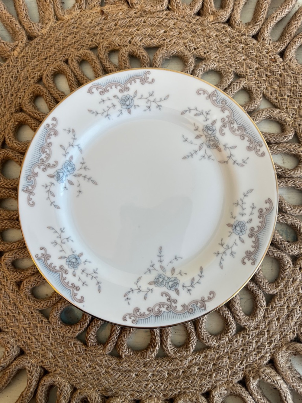 Imperial China designed by W Dalton Seville Bread and Plate Set of 4